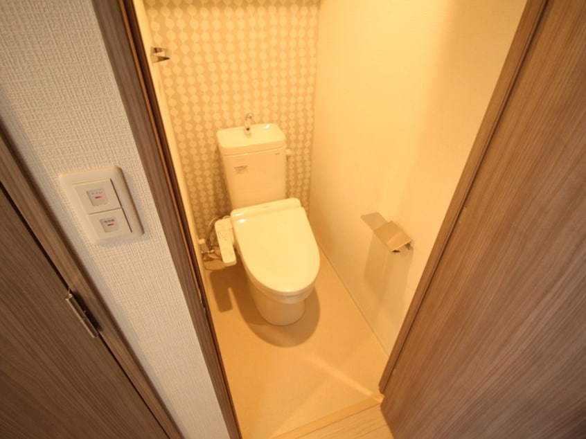 トイレ ｴｽﾘｰﾄﾞ京都梅小路ｱｳﾞｪﾆﾃ(609)