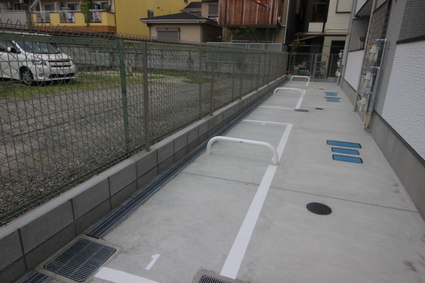 バイク置き場 プレジール関目