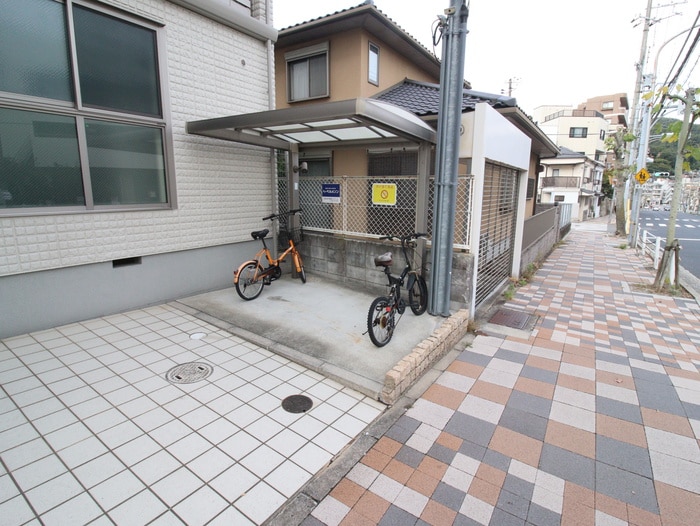 駐輪場 夢野町レジデンス