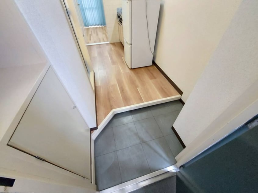 玄関 ボンシック桃山