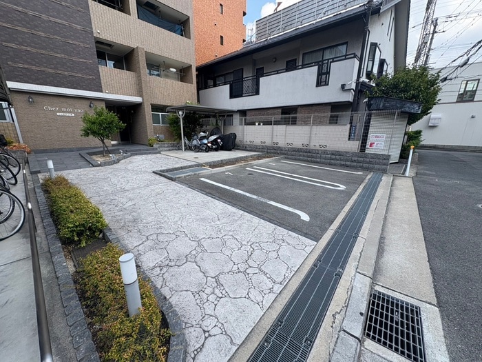 駐車場 シェモワ八尾