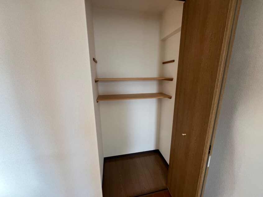 収納 白鷹苦楽園マンション