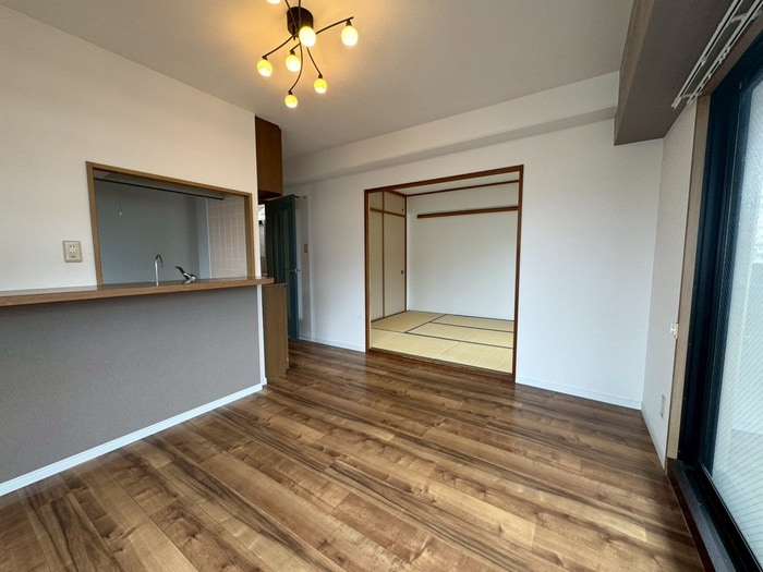 居室 ローレル岡本南（701）