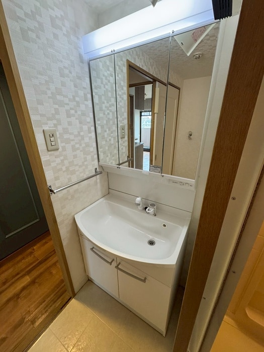 洗面 ローレル岡本南（701）