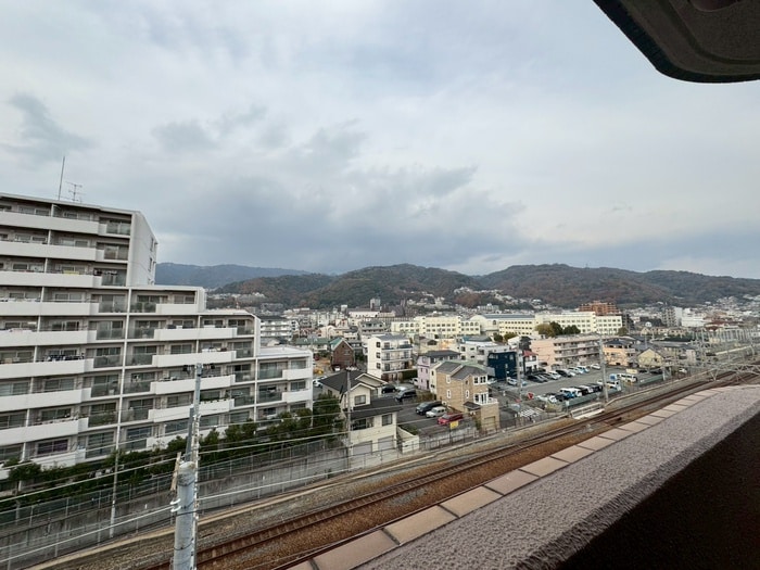 室内からの展望 ローレル岡本南（701）