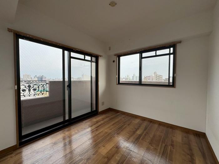 居室 ローレル岡本南（701）