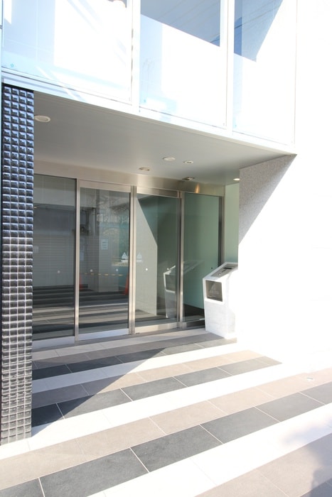 エントランス部分 ｴｽﾃﾑｺｰﾄ梅田･天神橋Ⅲｱｳﾞｧﾝﾃ