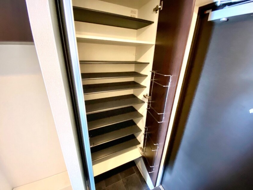 靴箱 ル・パルトネール難波（411）