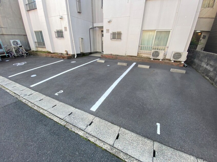 駐車場 鴨戸ハイツ