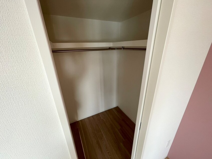 収納 GENOVIA神戸新開地駅前