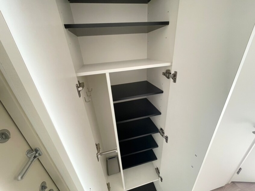 靴箱 GENOVIA神戸新開地駅前