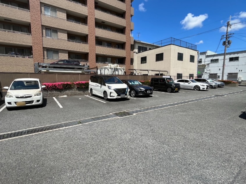 駐車場 エバンタイユ