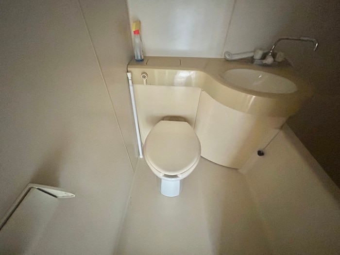 トイレ 淡路アーバンエイト