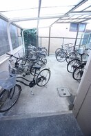駐輪場 アンドライフ１１
