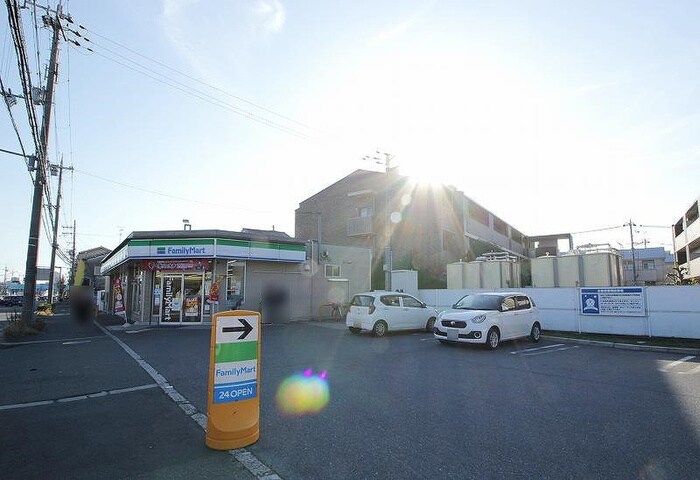 ファミリーマート(コンビニ)まで514m Ｓ－ステ－ジ