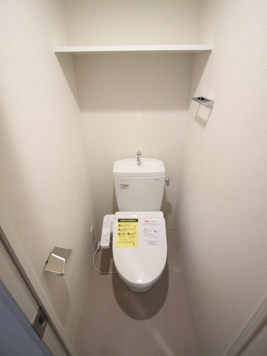 トイレ ﾌﾟﾚｻﾝｽ東三国駅前ｸﾞﾗﾝｸﾗｽ(1105)