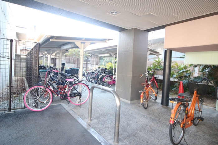 駐輪場 セゾン弍番館