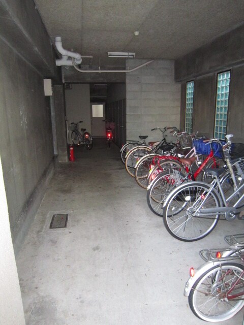 駐輪場 エリータ守口
