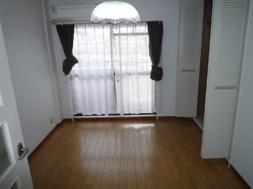 居室 カーサデルソーレ