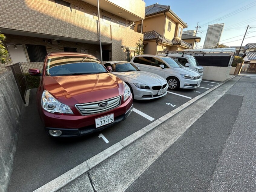 駐車場 イースガーデン