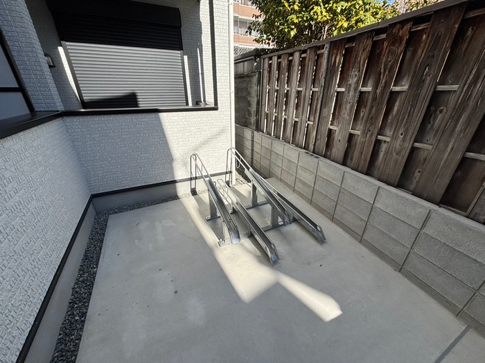 駐輪場 Ｄ　ｐｏｒｔａ　ｇｌｓｉｎａ