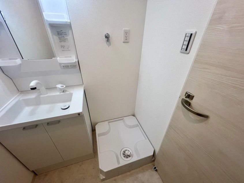 洗濯機置場 Ｄ　ｐｏｒｔａ　ｇｌｓｉｎａ