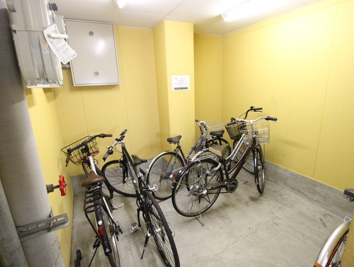 駐輪場 グレース北野