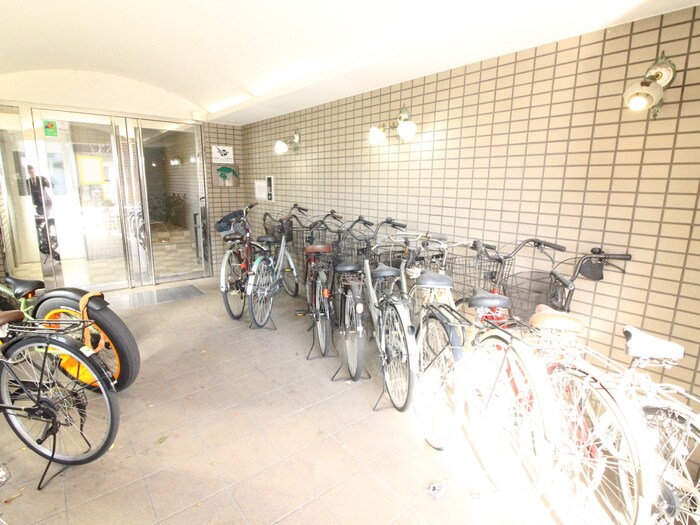 駐輪場 ラフォ－レ中之町