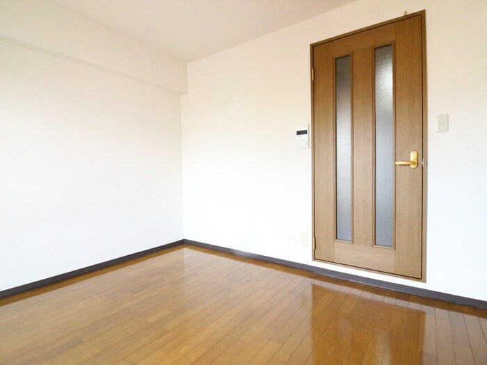 居室 ラフォ－レ中之町