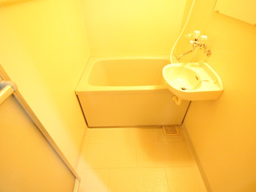 バス／シャワールーム等 ラフォ－レ中之町