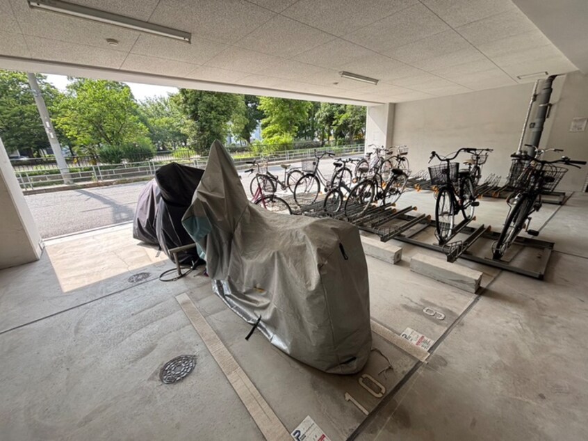 バイク置き場 アドバンス大阪ﾍﾞｲｼﾃｨ(204)