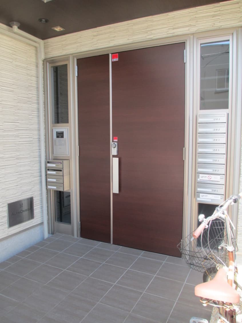 エントランス部分 アルファオメガ