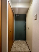 玄関 エスリ－ド御堂筋梅田（３０１）