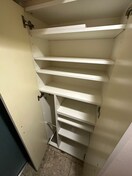 靴箱 エスリ－ド御堂筋梅田（３０１）
