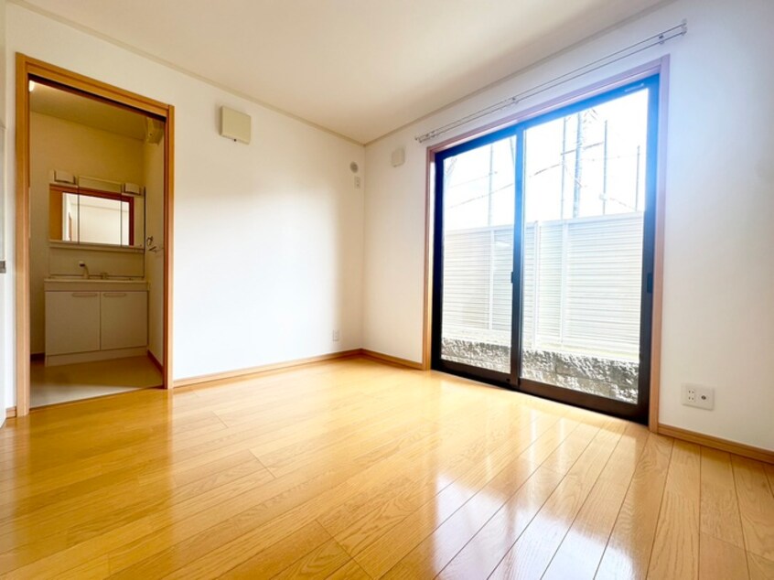 居室 建石町テラスハウス