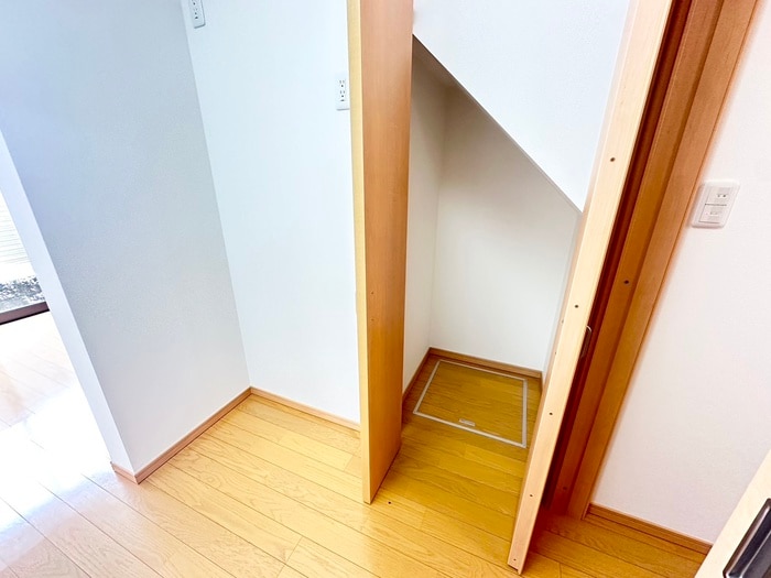 収納 建石町テラスハウス