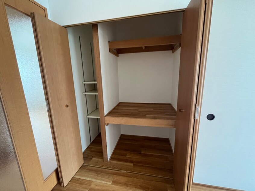 収納 カンファ高木西