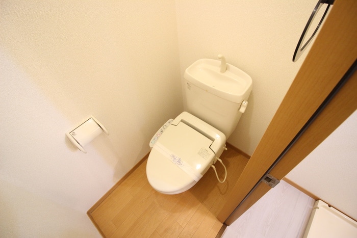 トイレ クレスト太秦