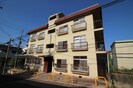 ブレイズ村本の外観