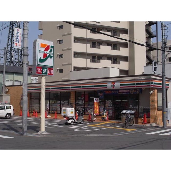 セブンイレブン大阪野江3丁目店(コンビニ)まで400m カトリエ－ム中島