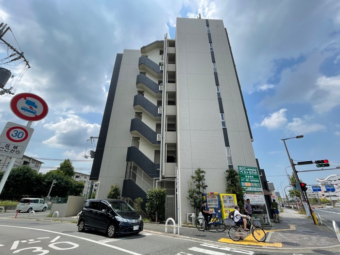 エントランス部分 トリニティコート新金岡