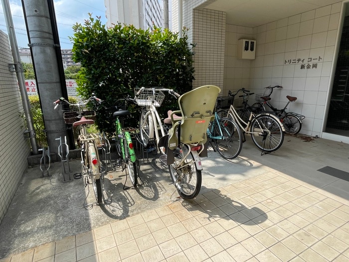 駐輪場 トリニティコート新金岡