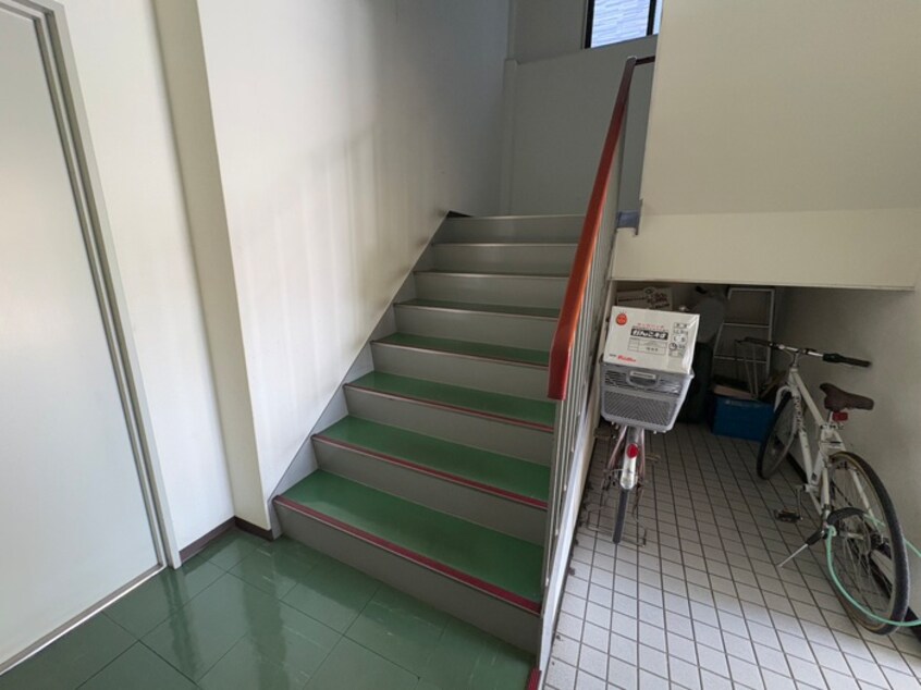 エントランス部分 サンロゼヤマモト