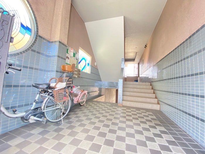 エントランス部分 ヴェナビスタ石切