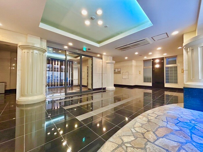 エントランス部分 Gramercy　Nipponbashi