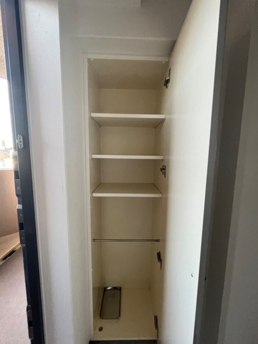 靴箱 Gramercy　Nipponbashi