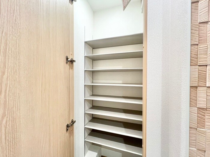 靴箱 カームネス大泉Ⅱ