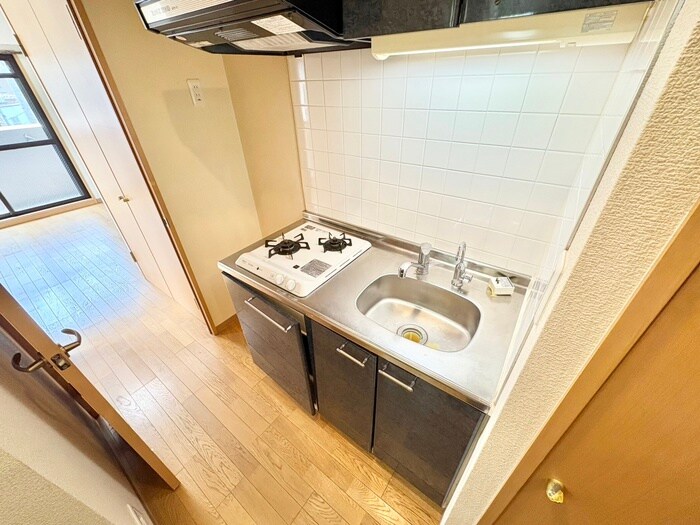 キッチン ｼﾞｭﾈｰｾﾞ梅田北ﾌﾟﾗｳﾃﾞｨｱ(206)