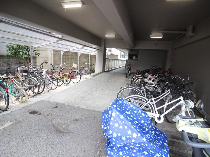 駐輪場 サンクス関目