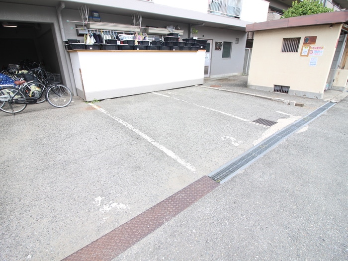 駐車場 サンクス関目